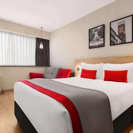 Ramada By Wyndham Madrid Tres Cantos Zewnętrze zdjęcie