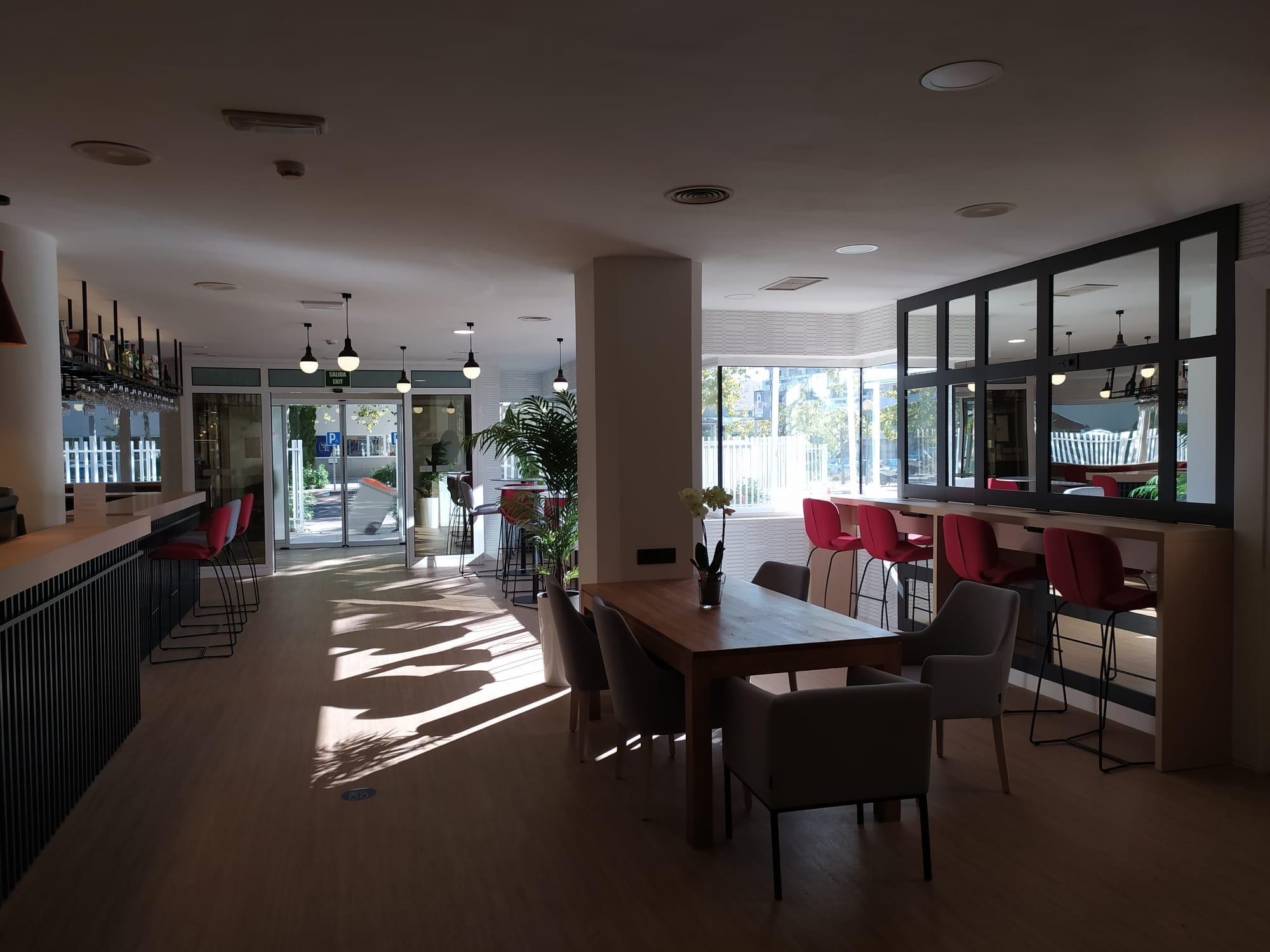 Ramada By Wyndham Madrid Tres Cantos Zewnętrze zdjęcie