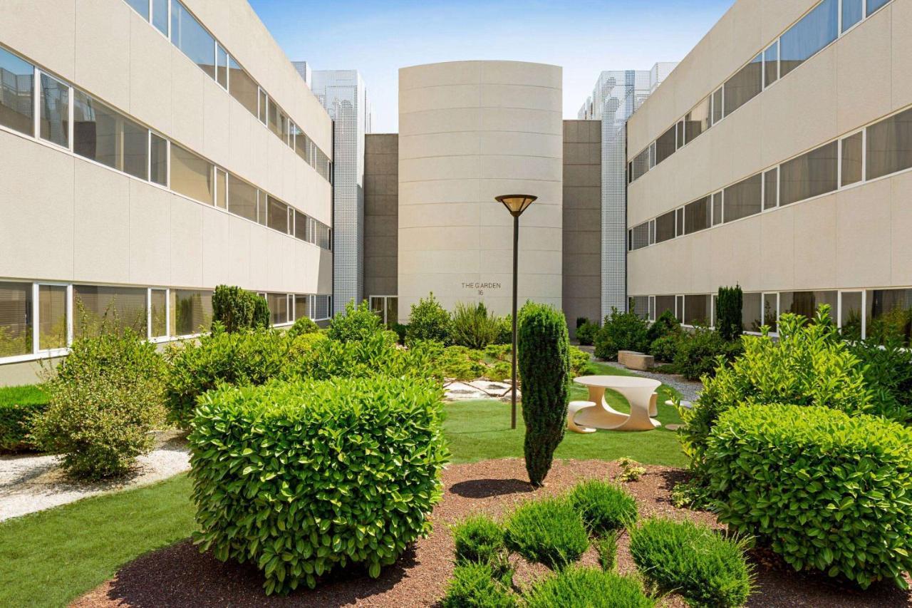 Ramada By Wyndham Madrid Tres Cantos Zewnętrze zdjęcie