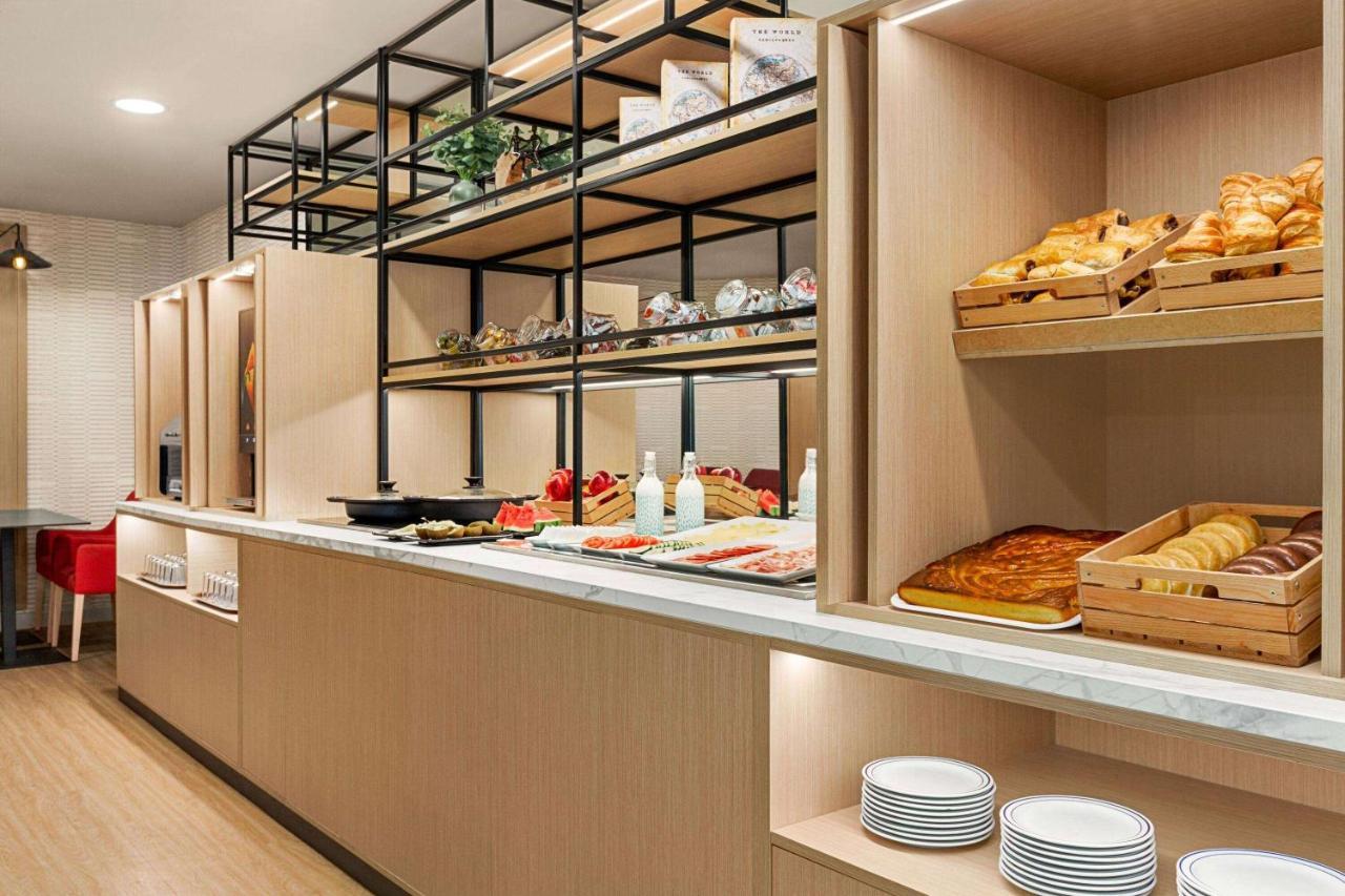 Ramada By Wyndham Madrid Tres Cantos Zewnętrze zdjęcie