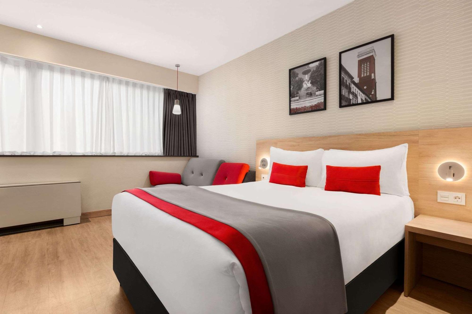 Ramada By Wyndham Madrid Tres Cantos Zewnętrze zdjęcie